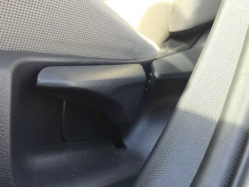 Used 2021 Toyota Corolla LE FWD image 24