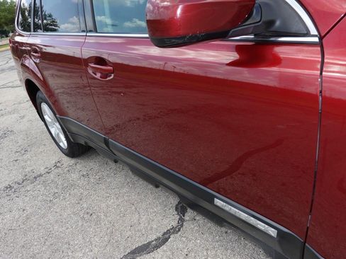 Used 2012 Subaru Outback 2.5i Premium image 11