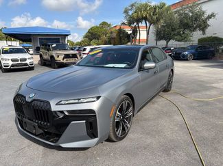 Used 2023 BMW 760i xDrive w/ Executive Package AWD/4WD video 2