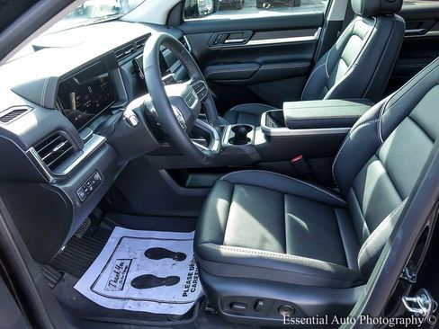 Used 2026 GMC Terrain Denali image 9