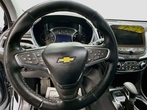 Used 2024 Chevrolet Equinox Premier AWD/4WD image 11