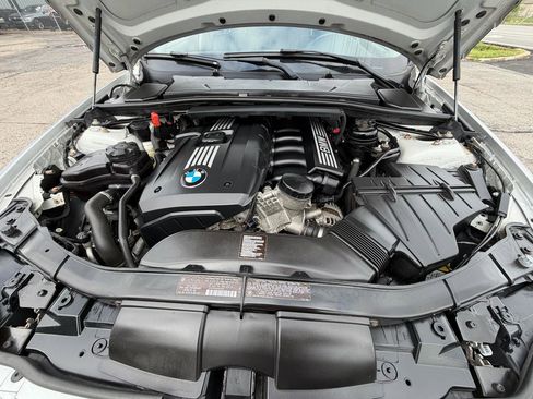 Used 2011 BMW 328i xDrive Sedan AWD/4WD image 36