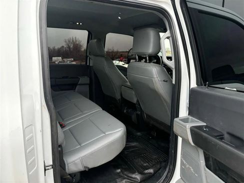 Used 2023 Ford F250 XL w/ XL Chrome Package image 9