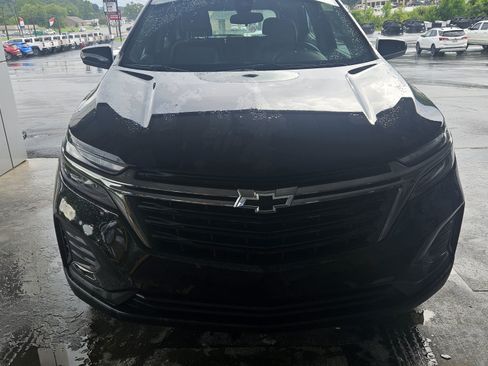 Used 2024 Chevrolet Equinox LS w/ Midnight Edition FWD image 3