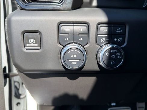 Used 2023 GMC Sierra 1500 AT4 w/ AT4 Premium Package image 34