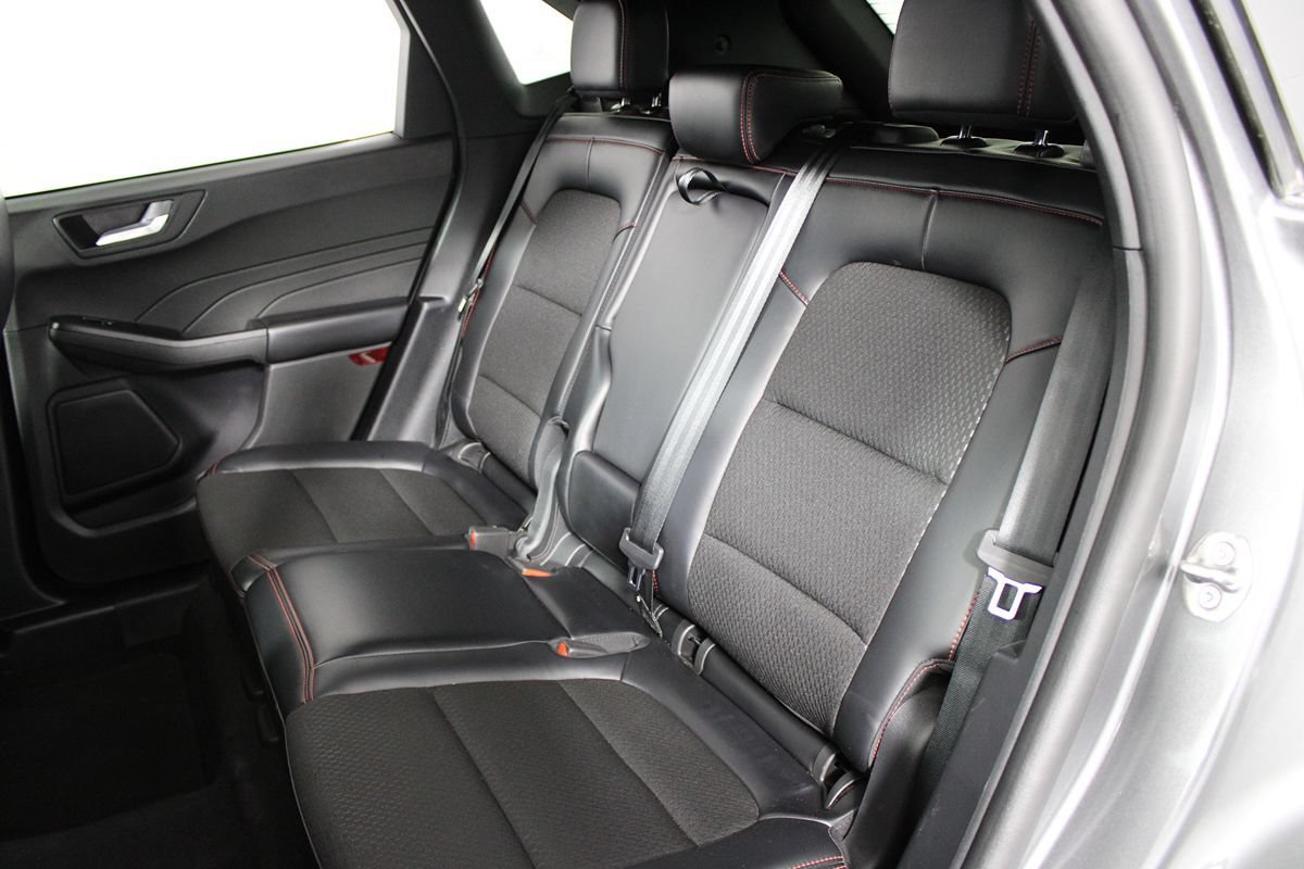 Used 2025 Ford Escape ST-Line FWD image 26