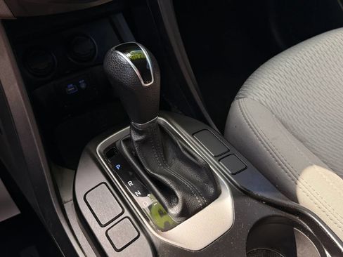 Used 2017 Hyundai Santa Fe Sport AWD/4WD image 18