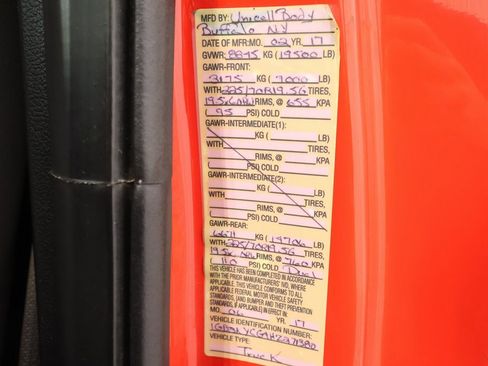 Certified 2017 Ford F550 4x4 Regular Cab Super Duty image 35