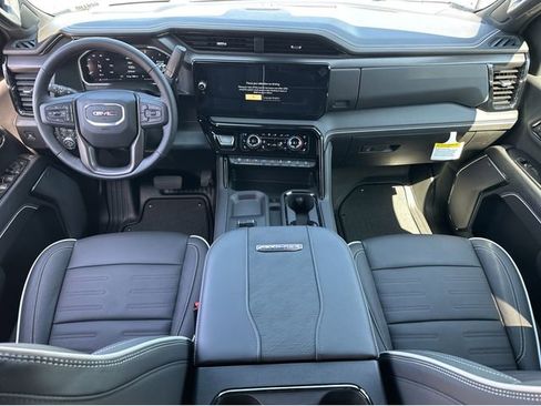 New 2026 GMC Sierra 2500 AT4X image 7