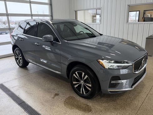 Used 2022 Volvo XC60 T8 Inscription Expression image 8