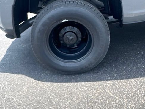 New 2026 RAM 3500 Tradesman AWD/4WD image 30