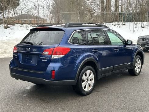 Used 2011 Subaru Outback 2.5i Premium w/ All-Weather Pkg image 19