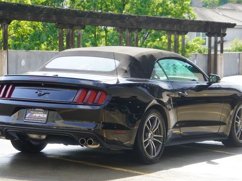 Used 2015 Ford Mustang Premium RWD image 18