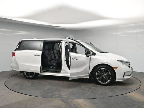 Used 2023 Honda Odyssey Elite image 45