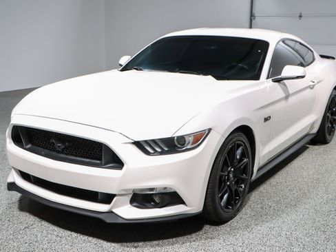 Used 2017 Ford Mustang GT Premium w/ Equipment Group 401A image 30