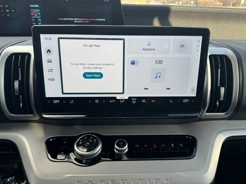 New 2026 Ford Expedition Active image 19