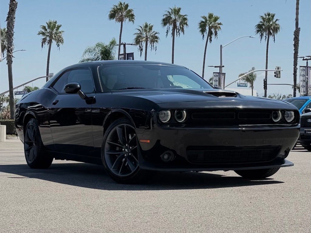 Used 2019 Dodge Challenger GT w/ Plus Package RWD image 2