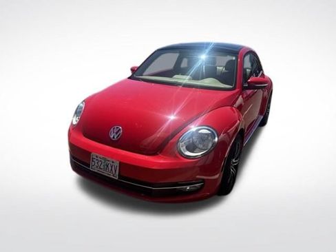 Used 2014 Volkswagen Beetle TDI FWD image 10