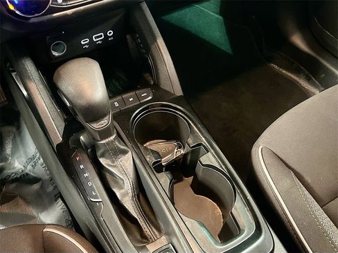 Used 2022 Chevrolet TrailBlazer LT w/ Driver Confidence Package image 16