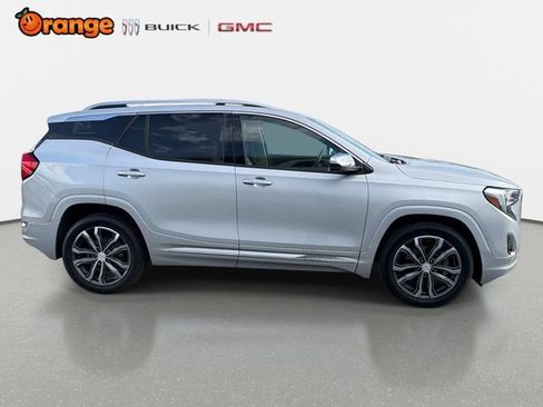 Used 2018 GMC Terrain Denali w/ Advanced Safety Package FWD image 2