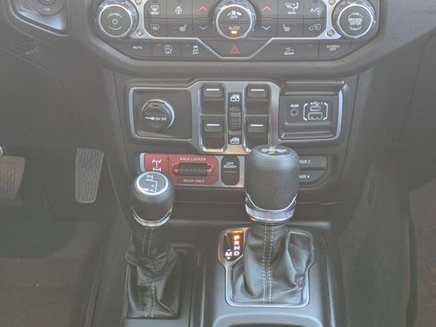 Used 2026 Jeep Wrangler Unlimited Sport AWD/4WD image 20