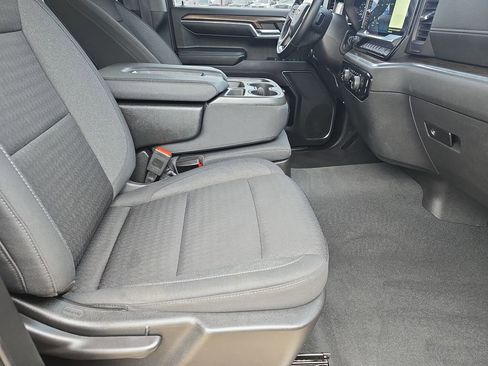 Used 2023 Chevrolet Silverado 1500 LT AWD/4WD image 10