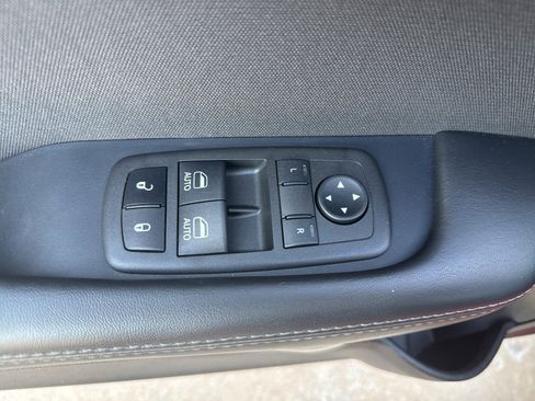 Used 2022 Dodge Challenger R/T w/ Blacktop Package image 9