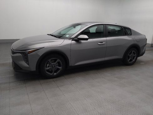 Used 2025 Kia K4 FWD image 2