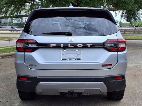 New 2026 Honda Pilot TrailSport image 19