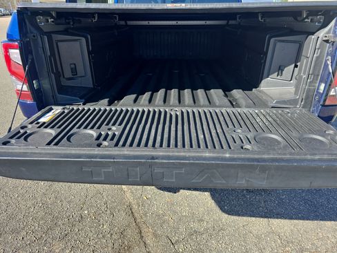 Used 2023 Nissan Titan Platinum Reserve w/ Moonroof Package image 15