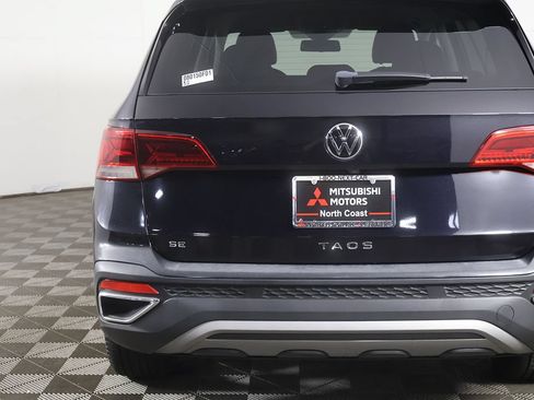 Used 2022 Volkswagen Taos SE FWD image 14
