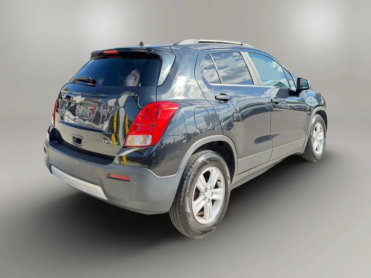 Used 2015 Chevrolet Trax LT w/ LT Plus Package FWD image 5