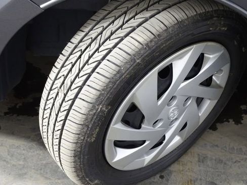 Used 2015 Toyota Prius C One image 31