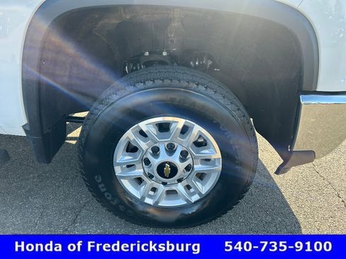 Used 2025 Chevrolet Silverado 2500 LT w/ Safety Package AWD/4WD image 29