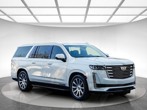 Used 2021 Cadillac Escalade ESV Premium Luxury Platinum image 5