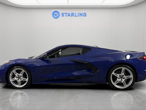 Used 2025 Chevrolet Corvette Stingray Coupe w/ 1LT RWD image 4