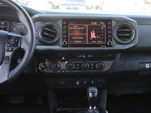 Used 2023 Toyota Tacoma TRD Off-Road image 24