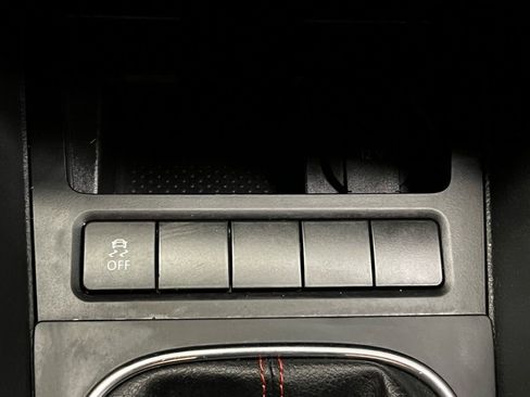 Used 2013 Volkswagen GTI 4-Door image 9