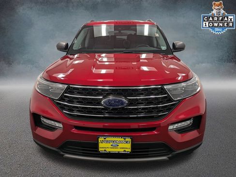 Used 2023 Ford Explorer XLT w/ Equipment Group 202A AWD/4WD image 2
