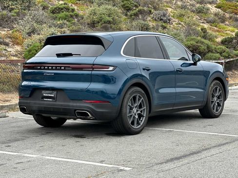 Certified 2024 Porsche Cayenne image 7