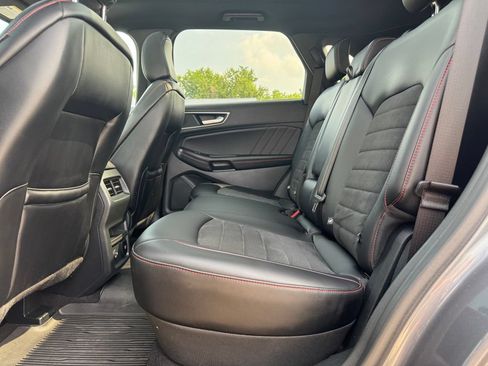 Used 2022 Ford Edge ST-Line w/ Cold Weather Package AWD/4WD image 35