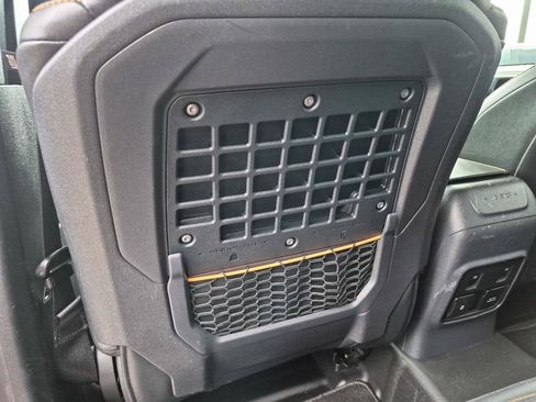 Used 2024 Ford Bronco Badlands AWD/4WD image 14