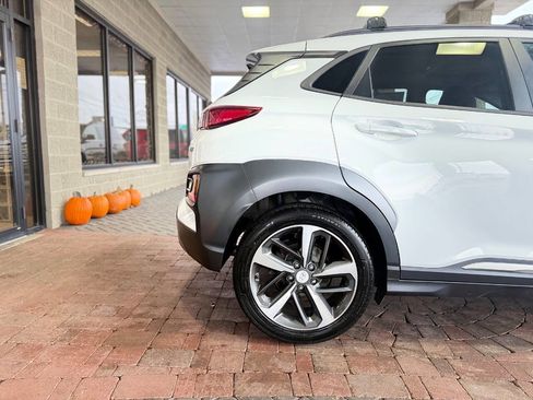 Used 2021 Hyundai Kona Limited FWD image 15
