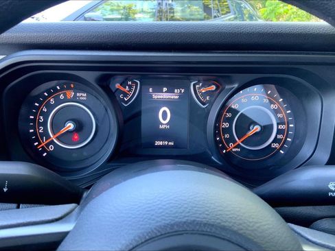 Certified 2024 Jeep Gladiator Sport AWD/4WD image 20