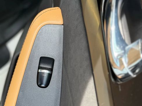 Used 2016 Nissan Maxima SR image 29