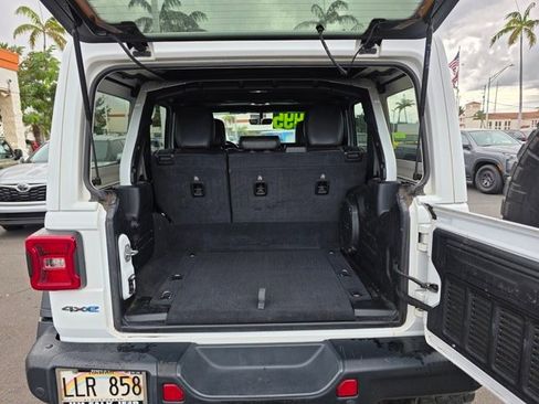 Used 2021 Jeep Wrangler Unlimited Rubicon 4xe w/ Cold Weather Group image 9