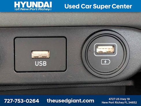 Used 2023 Hyundai Elantra SE w/ Cargo Package FWD image 20