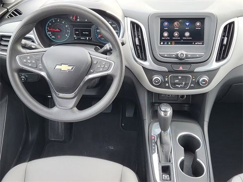 Used 2020 Chevrolet Equinox LS image 26