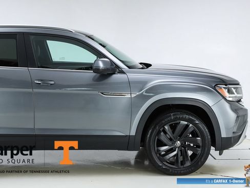 Used 2023 Volkswagen Atlas Cross Sport SE w/ Black Wheel Package FWD image 49