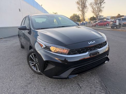 Used 2024 Kia Forte LXS FWD image 4